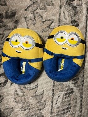 Minions Plush Kids One-Piece Slippers - Yellow & Blue